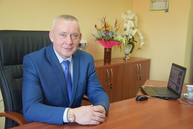 Stanisław Pacocha, wójt gminy Gowarczów został Samorządowcem Roku 2022 w powiecie koneckim. Jest też świeżo upieczonym dziadkiem.