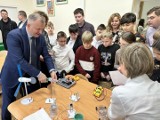 W szkole w Ruszczy otwarto nową pracownię Odnawialnych Źródeł Energii