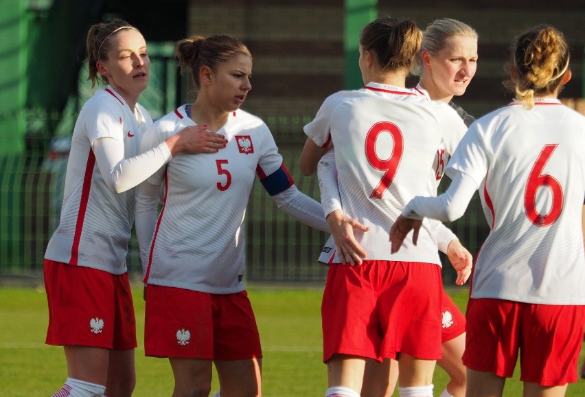 Mecz Polska - Białoruś w piłce nożnej kobiet. Nasze reprezentantki zwycięskie w Łęcznej 