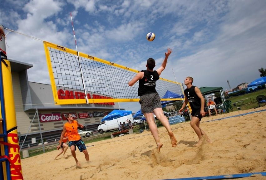 Już w niedzielę II Jurajski Turniej Siatkówki Plażowej [ZDJĘCIA]