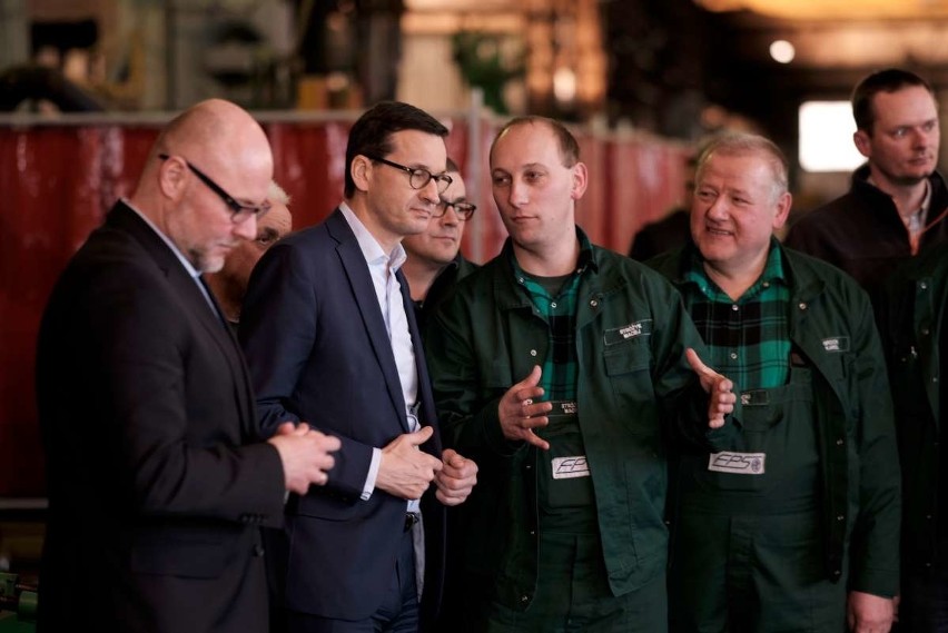 Premier Mateusz Morawiecki w zakładach Cegielskiego.