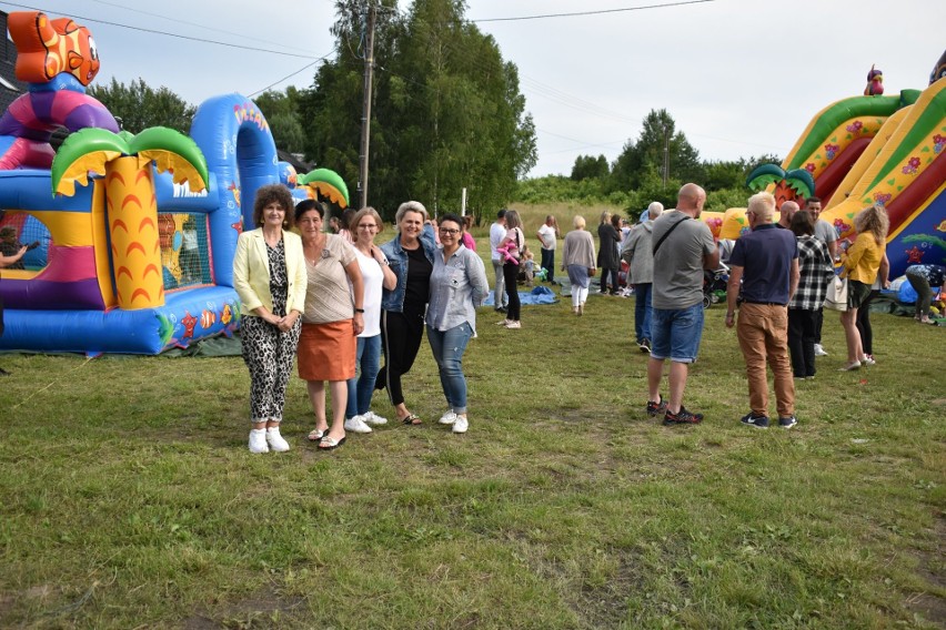 Dzieci miały okazję, by świetnie się bawić podczas wakacyjnego festynu w Rudzie Białaczowskiej