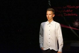 Kolekcja Victorio - koszule męskie prezentują uczniowie ZSTiO Białystok  (zdjęcia, wideo) | Kurier Poranny