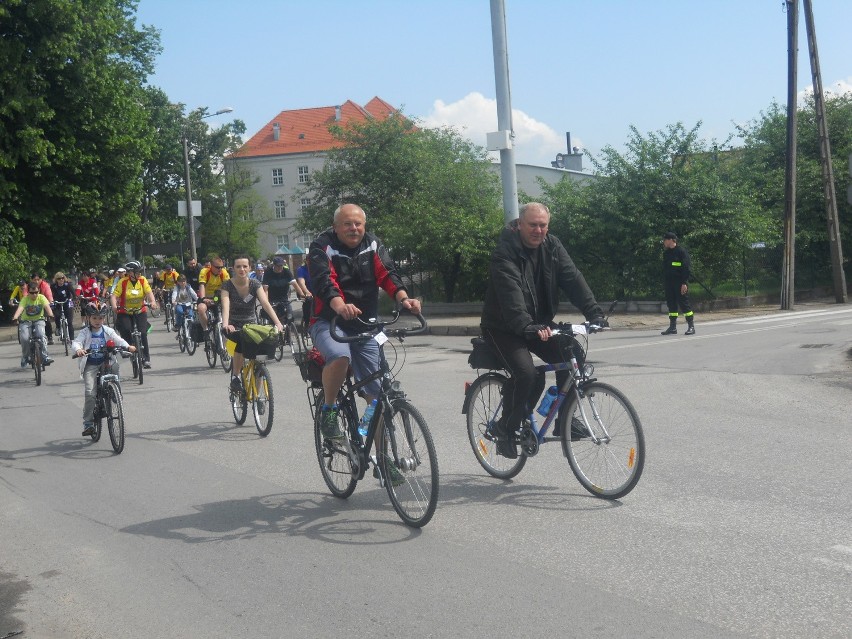 Ponad 600 osób wsiadło na rowery. VII Powiatowy Rajd Rowerowy pobił rekord frekwencji [zdjęcia]