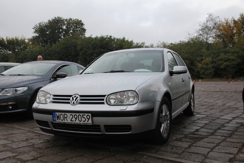 VW Golf, rok 2002, cena 10 500 zł