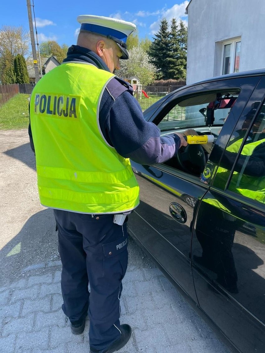 Policjanci w piątek i sobotę zatrzymali na drogach 24...