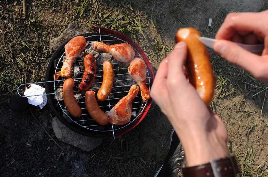 Wiele produktów smakuje lepiej z grilla. Na grillu można...