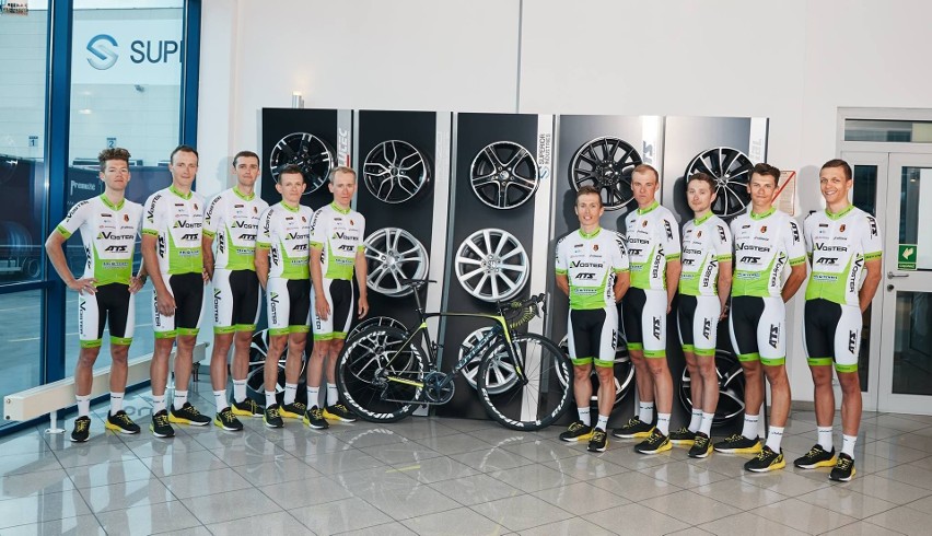 Grupa kolarska Voster ATS Team ze Stalowej Woli.