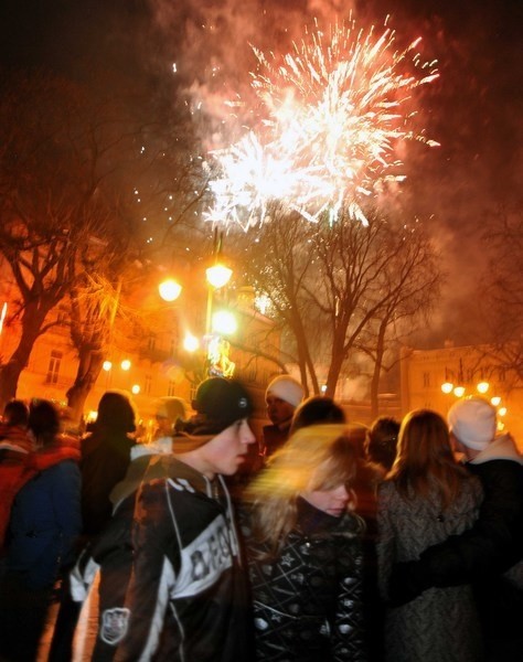 Tradycyjnie wielu przemyślan nowy rok powita na miejscowym Rynku.
