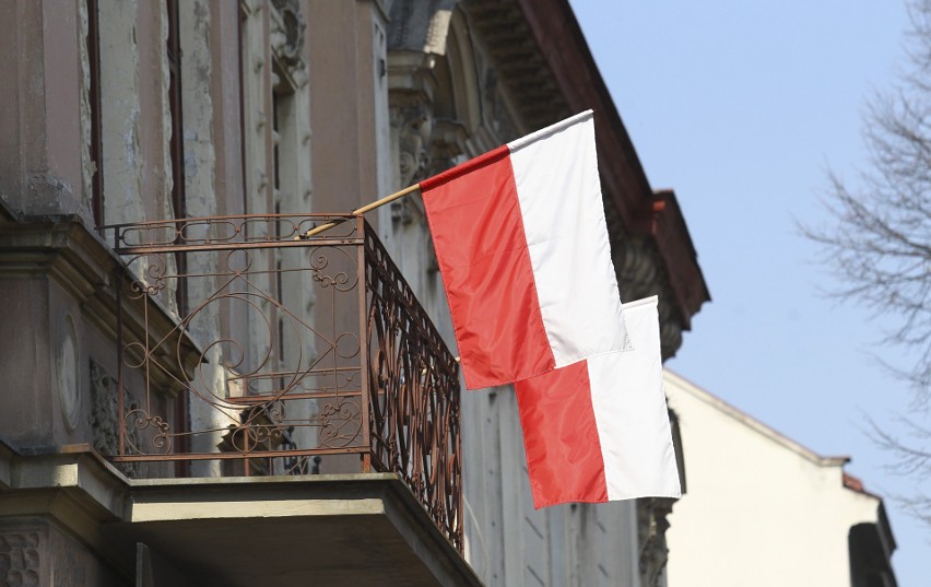 Dzień Flagi Narodowej. Mieszkańcy Rzeszowa nie zapomnieli o tym ważnym święcie [ZDJĘCIA]