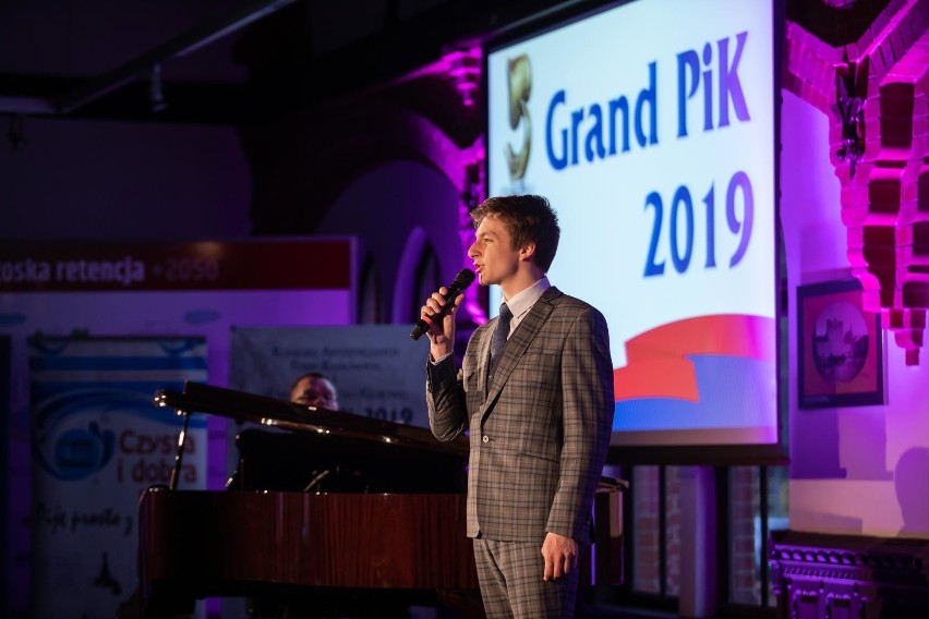 W konkursie głównym Grand PiK 2019 wzięły udział 32 utwory...