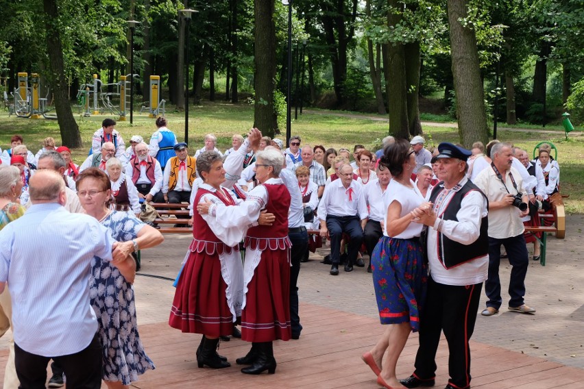 Muzyka ludowa i śpiew królowały na festiwalu imienia Stanisława Stępniaka w Wieniawie