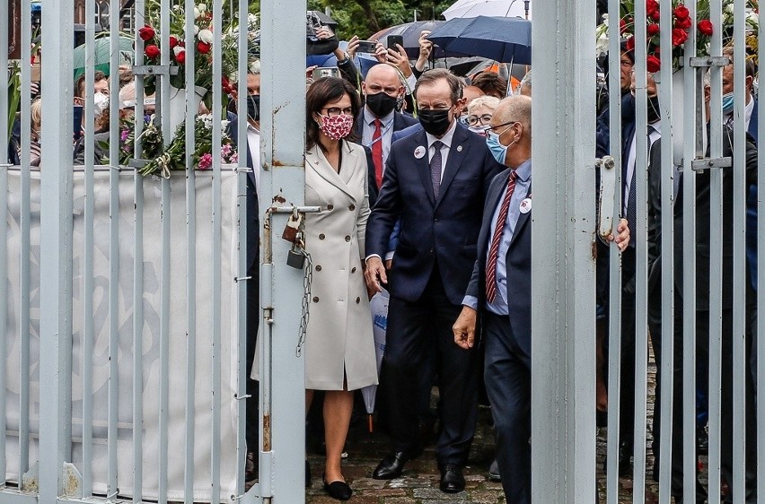 Uroczyste otwarcie bramy Stoczni Gdańskiej i złożenie...