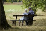 Trzynastki dla emerytów i rencistów a Wielkanoc - kiedy wypłaty? Oto terminy wypłat trzynastej emerytury i renty