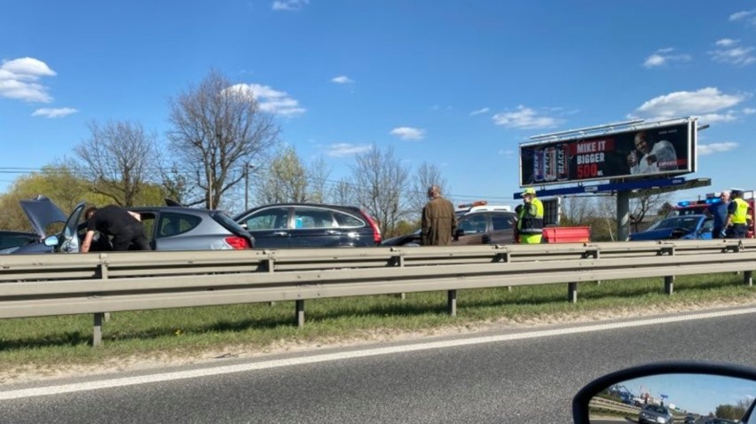 Wypadek na drodze pomiędzy Łodzią i Rzgowem