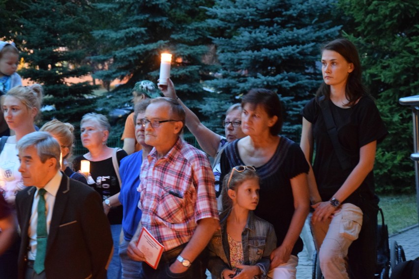 Protest przed Sądem Rejonowym w Zawierciu ZDJĘCIA