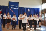 Narodowe Święto Niepodległości w Szkole Podstawowej imienia Jana Kochanowskiego w Rusinowie. Była niecodzienna lekcja patriotyzmu
