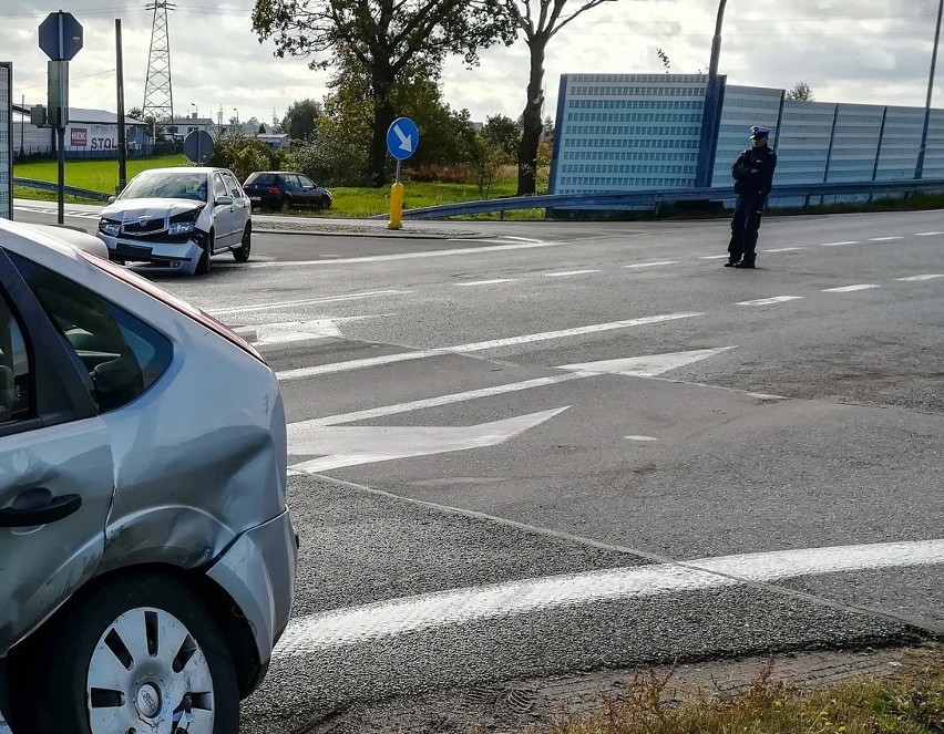 Kolizja na obwodnicy Dobrodzienia.