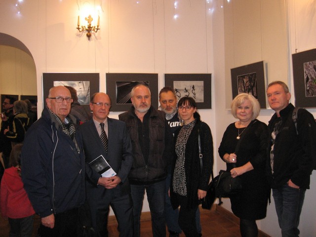 - Autorzy fotografii: od lewej  Zbigniew Staniszewski, Wojciech Sochaj, Franciszek Subocz ,Aldona Sumińska, Robert Sumiński, Iwona Nabzdyk ,Maciej Szwed.