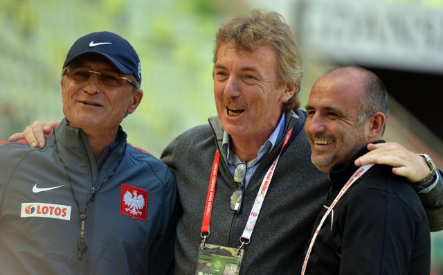 15.06.2015, Gdańsk: Michał Probierz (z prawej), Zbigniew Boniek (w środku) i Adam Nawałka na stadionie PGE Arena przed meczem Polska - Grecja