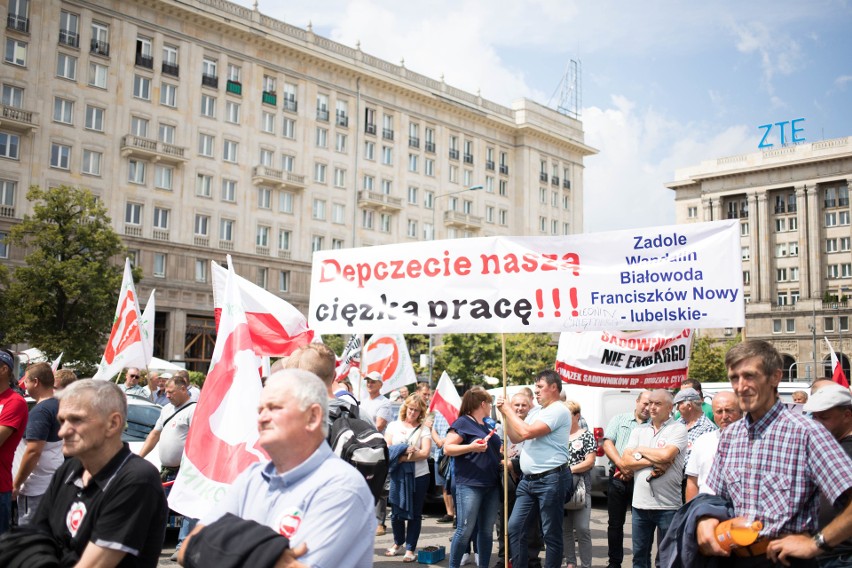 Warszawa: Rolnicy protestowali przeciwko niskim cenom skupu