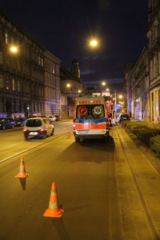 Wrocław: Groził, że podpali siebie i kamienicę. Ewakuacja mieszkańców przy Traugutta (FILM, ZDJĘCIA)