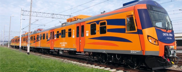 Pomarańczowe pociągi mają wyróżniać składy Przewozów Regionalnych, m.in. w województwie łódzkim