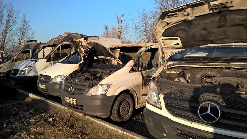 Pięć samochodów dostawczych spłonęło podczas sobotniego...