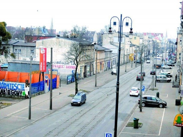 Z tej perspektywy trasa rowerowa miałaby powstać po lewej stronie ulicy Gdańskiej