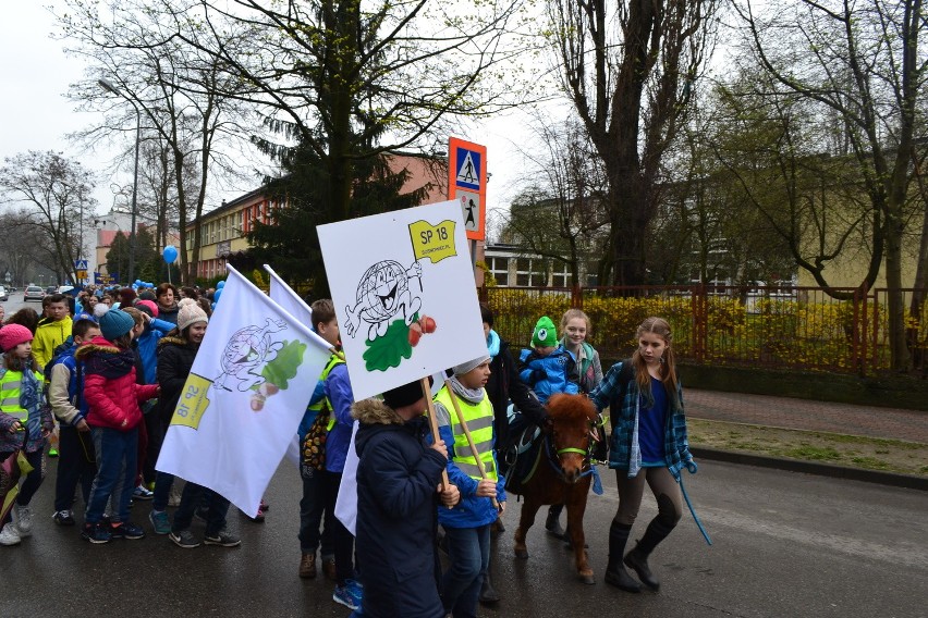 Sosnowiec: ulicami miasta przeszedł Błękitny Marsz [ZDJĘCIA]