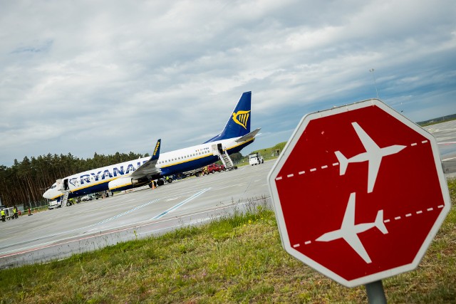 Kontroler lotów zamiast 30 godzin w tygodniu ma pracować o sześć więcej. To standard europejski, choć w Polsce wprowadzany po to, żeby PAŻP mogła zaoszczędzić.