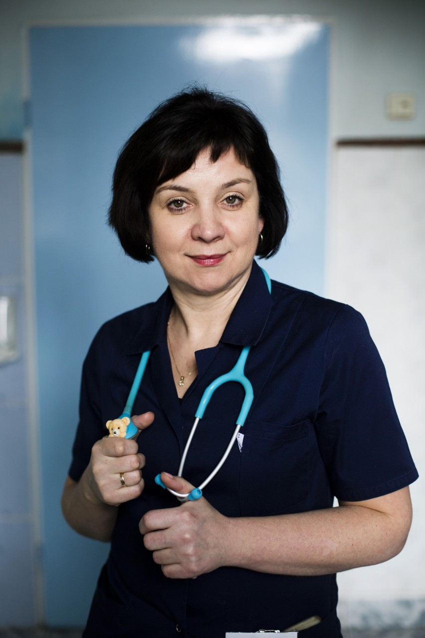 dr Lidia Stopyra – specjalista chorób zakaźnych, pediatra;...