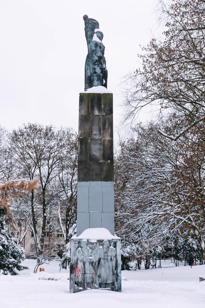 W kolejną rocznicę wprowadzenia stanu wojennego nadal nie...