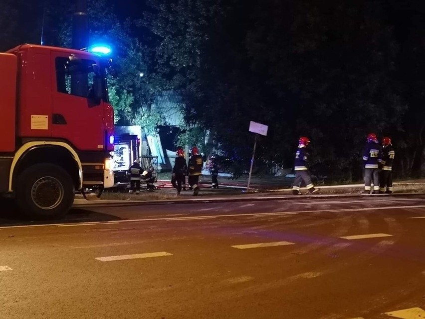 Pożar hali na Felinie w Lublinie. Sprawę bada policja. Straty oszacowano na około 110 tys. zł