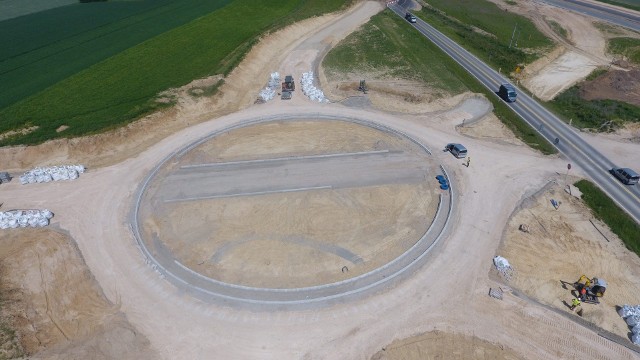Budowa drogi S61 Podborze-Śniadowo oraz przebudowa drogi S8 w rejonie Ostrowi Maz. Stan na trzecią dekadę maja 2023