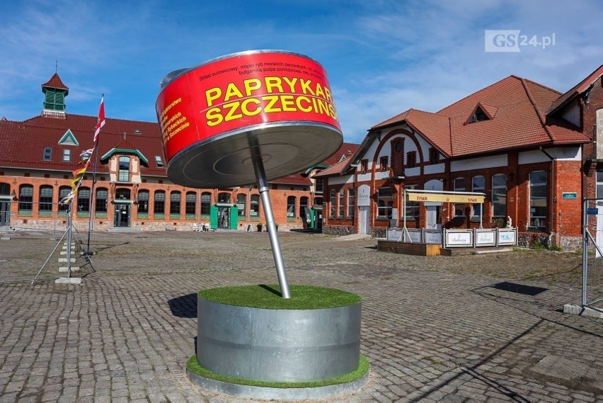 Pomnik pewnej "potrawy", którą kojarzy każdy w Polsce. Choć...