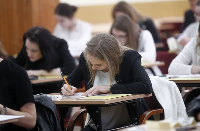 Matura 2018 z wiedzy o społeczeństwie [WOS] na poziomie rozszerzonym. Odpowiedzi, rozwiązania, testy, arkusze CKE w serwisie EDUKACJA