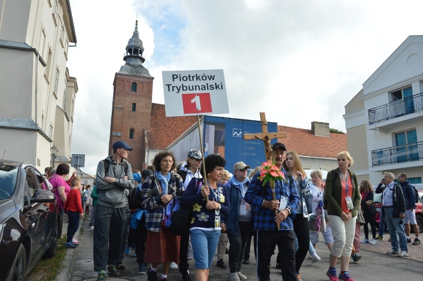 Sanepid ogłosił wytyczne dla tegorocznych pielgrzymek...