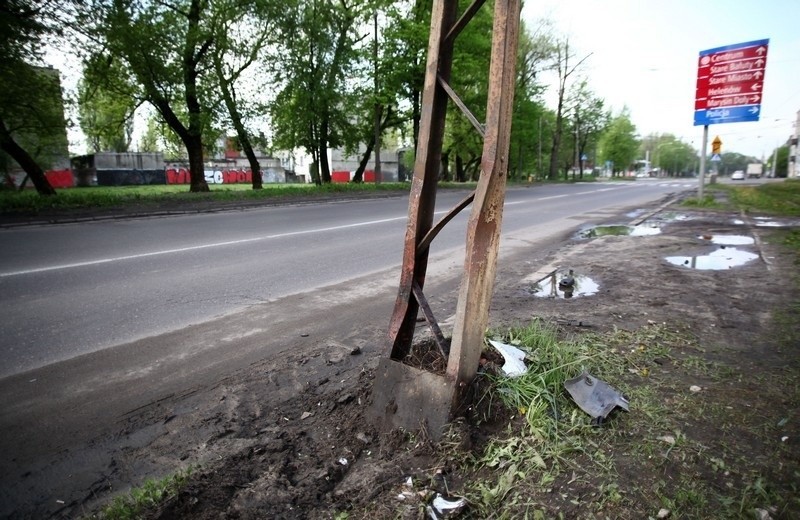 Dwoje policjantów rannych w wypadku nieoznakowanego radiowozu na ul. Wojska Polskiego [ZDJĘCIA]