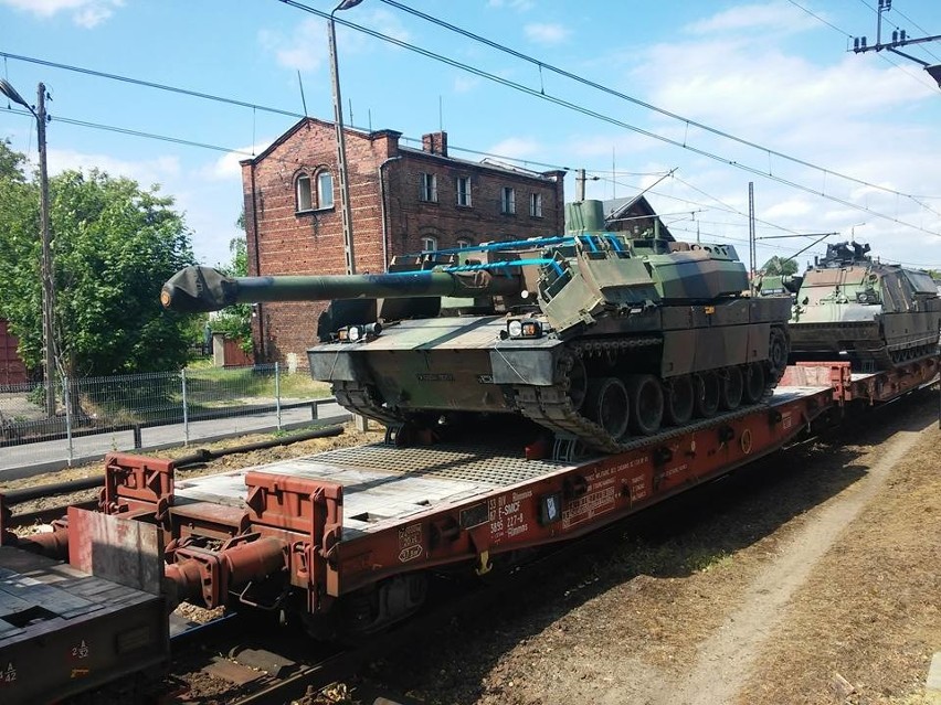 Transport amerykańskiego sprzętu wojskowego przejechał przez Lubuskie (zdjęcia)