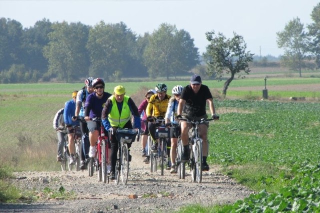 Niedzielna trasa będzie wiodła m.in. przez Hajduki, Nowy Świętów, Biskupów i Kamienną Górę. Łącznie - niecałe 40 km.