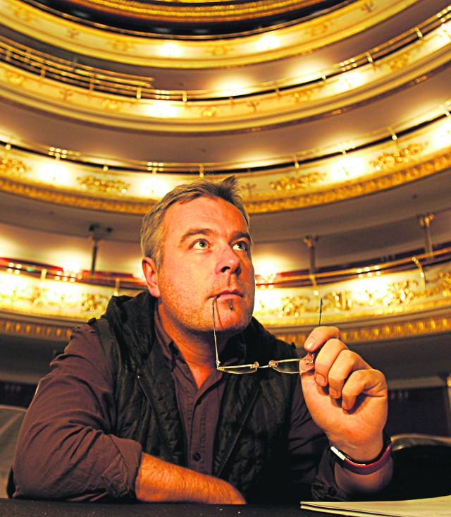 Michał Znaniecki jest znany z realizacji spektakli operowych. Teraz przygotowuje przedstawienie z seniorami i dziećmi