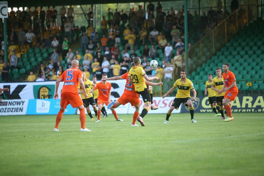 GKS Katowice - Termalica Nieciecza 1:1 [RELACJA, ZDJĘCIA]. Mistrzowie samobójów z Bukowej