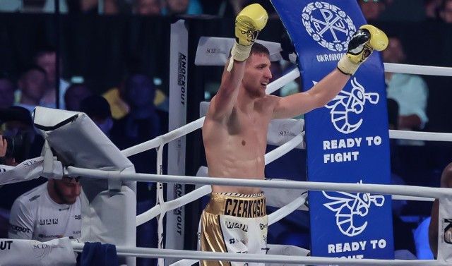 Polsko-ukraiński bokser wagi średniej 28-letni Fiodor Czerkaszyn w Rzeszowie wygrał dotychczas swoje dwie walki