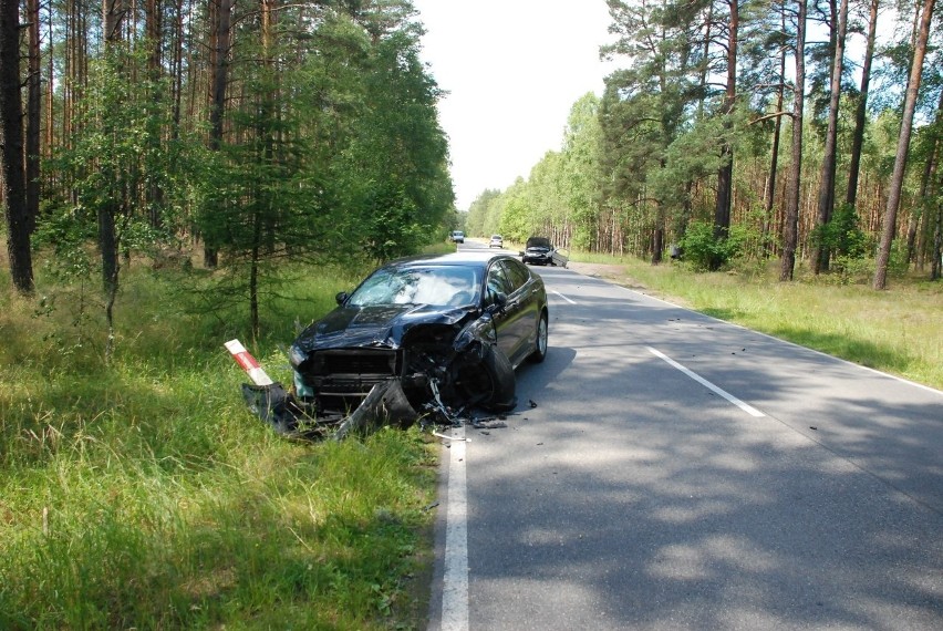 Człuchowscy policjanci wyjaśniają okoliczności wypadku...