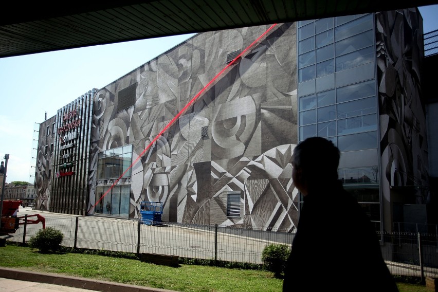 Street-artowy mural na Galerii Krakowskiej odsłonięty [ZDJĘCIA, SONDA]