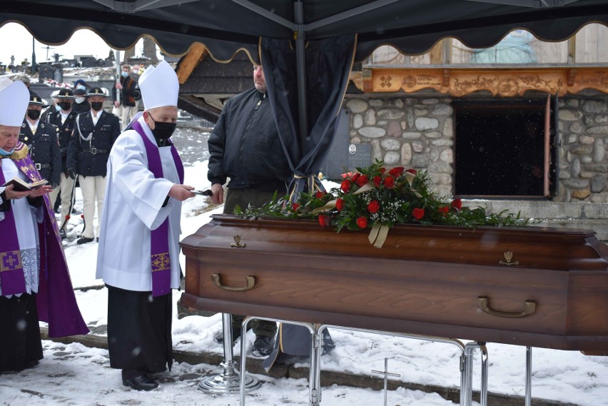 Zakopane. Górale pożegnali księdza Mieczysława Kozłowskiego, byłego proboszcza na Olczy [ZDJĘCIA]