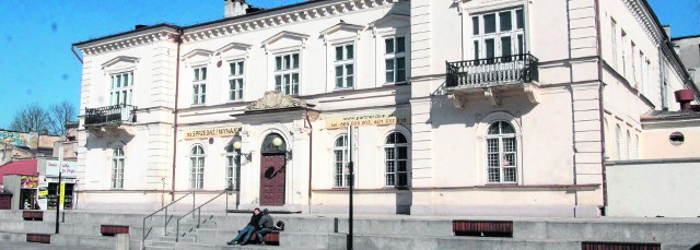 RemontPałacyk dawnego Towarzystwa Ziemskiego Kredytowego od kilku lat stoi pusty, w przyszłości ma być hotelem z restauracjami.