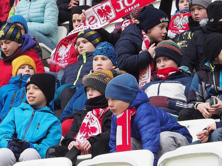 Stadion ŁKS szczęśliwy dla pań. Polska pokonała Kostarykę. Grała piłkarka TME SMS. Zdjęcia kibiców