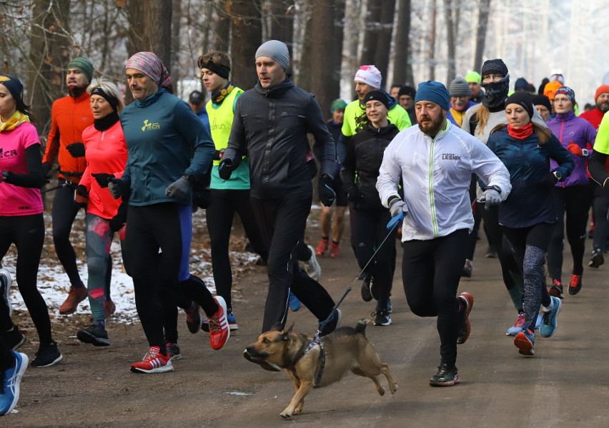 Już po raz 322. toruńscy biegacze spotkali się w lasku Na...